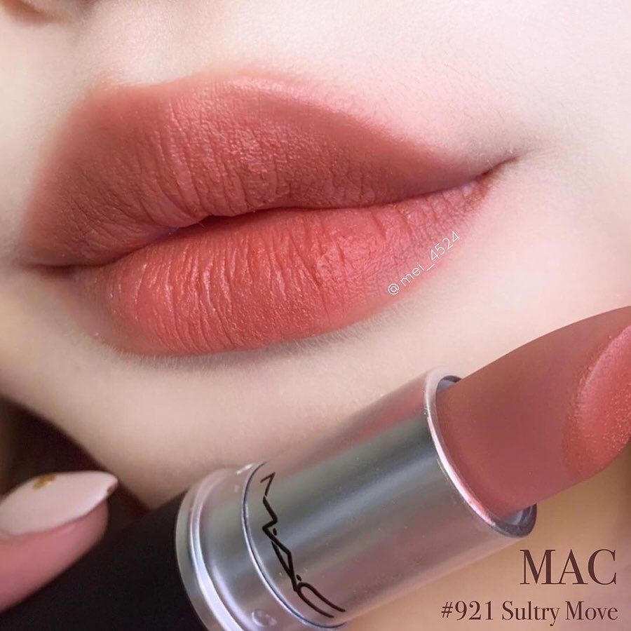 Son thỏi lì matte MAC Powder Kiss Lipstick