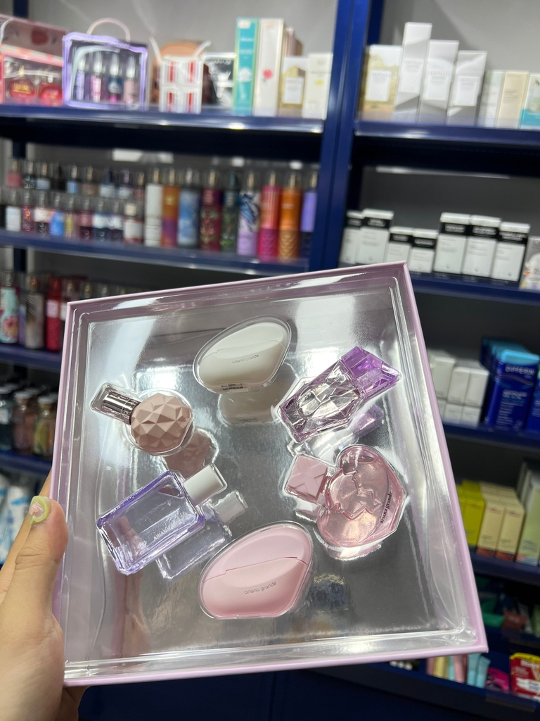 Set 6 Chai Nước Hoa Mini Ariana Grande