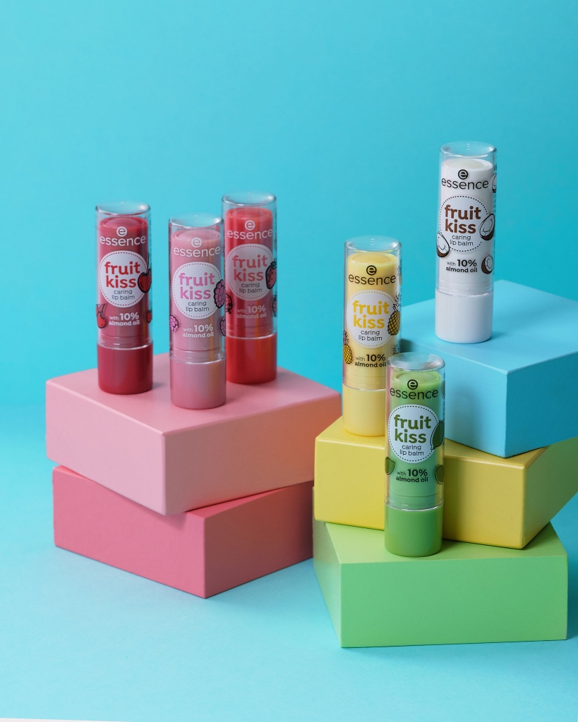 Son Dưỡng Essence Fruit Kiss Caring Lip Balm