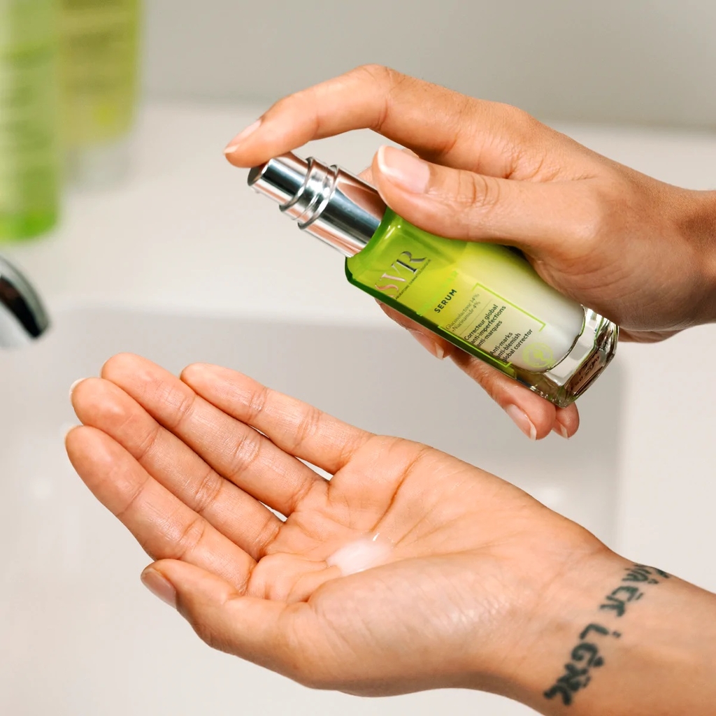 Tinh Chất Giảm Mụn Mờ Thâm SVR Sebiaclear Serum 30ml