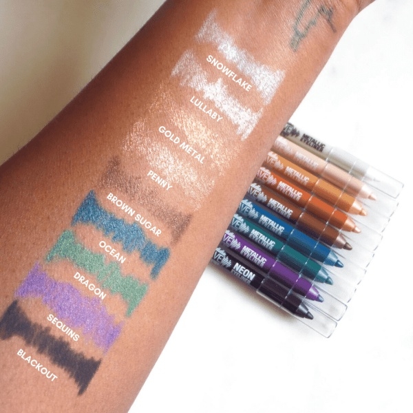 Chì kẻ mắt LA Girl Shockwave