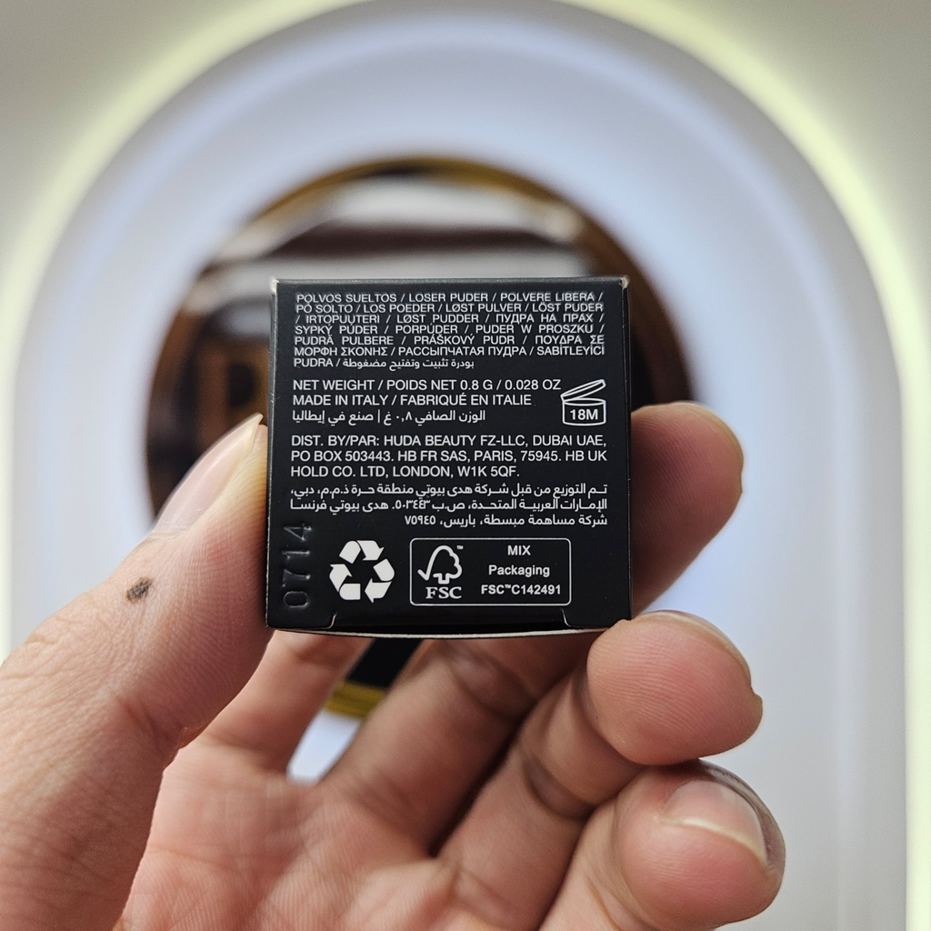 Phấn Phủ Mini Huda Beauty Easy Bake 0.8g