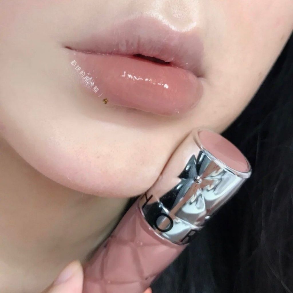 Son bóng dưỡng làm đầy căng môi Sephora Outrageous Plumping Lip Gloss 6ml