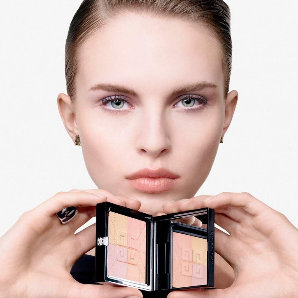 Phấn nén triệt sắc làm mờ mịn da Givenchy Prisme Libre Matte Pressed Powder 7g