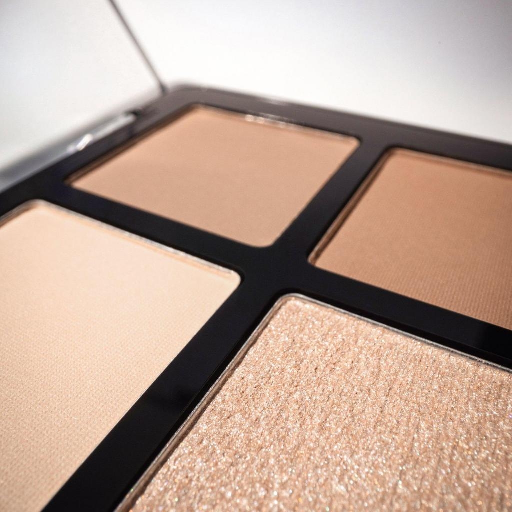 Bảng Tạo Khối Catrice Perfect Shaper Contouring Palette 010 – Phấn Tạo Khối & Highlight