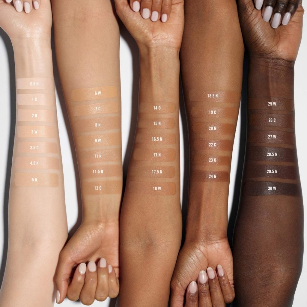 Kem nền Makeup by Mario SurrealSkin Natural Finish Foundation 30ml