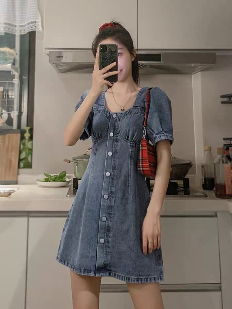 TokyoLife - Chân váy Jean nữ I9SKR001I Đen Giảm 50% còn 175.000đ Giá niêm  yết: 350.000đ Ưu đãi áp dụng khi mua từ 3 sản phẩm | Facebook