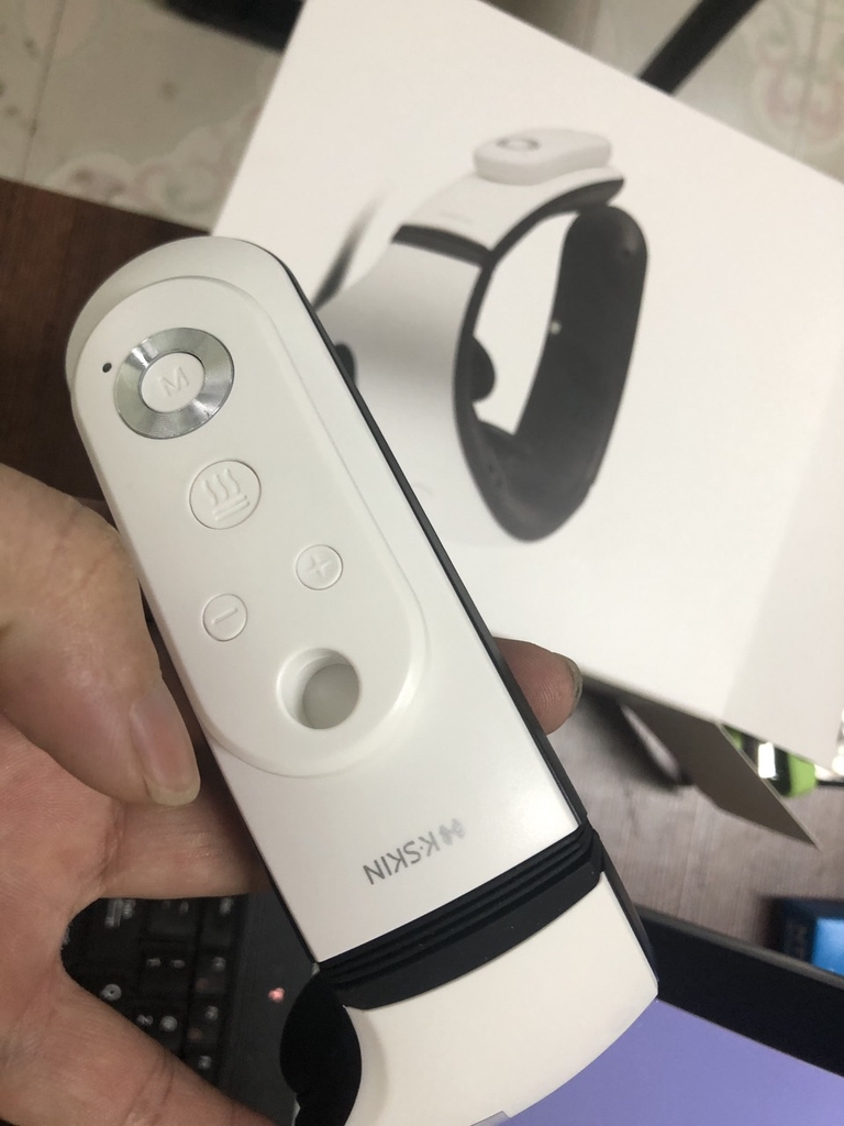 Máy massage cổ 3D thông minh KD812A sử dụng xung điện tần tenst KD812A