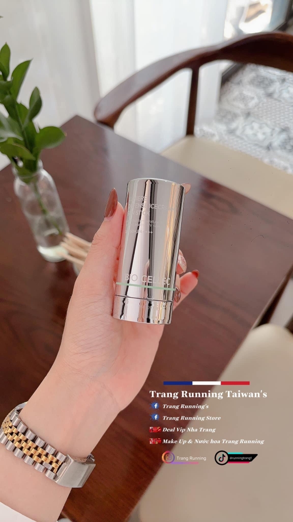Thanh Lăn chống nắng Bio Cellec cực kì tiện lợi