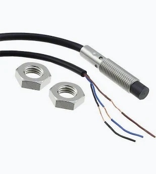 Cảm biến: E2B-S08KN04-WP-B2 5M OMI