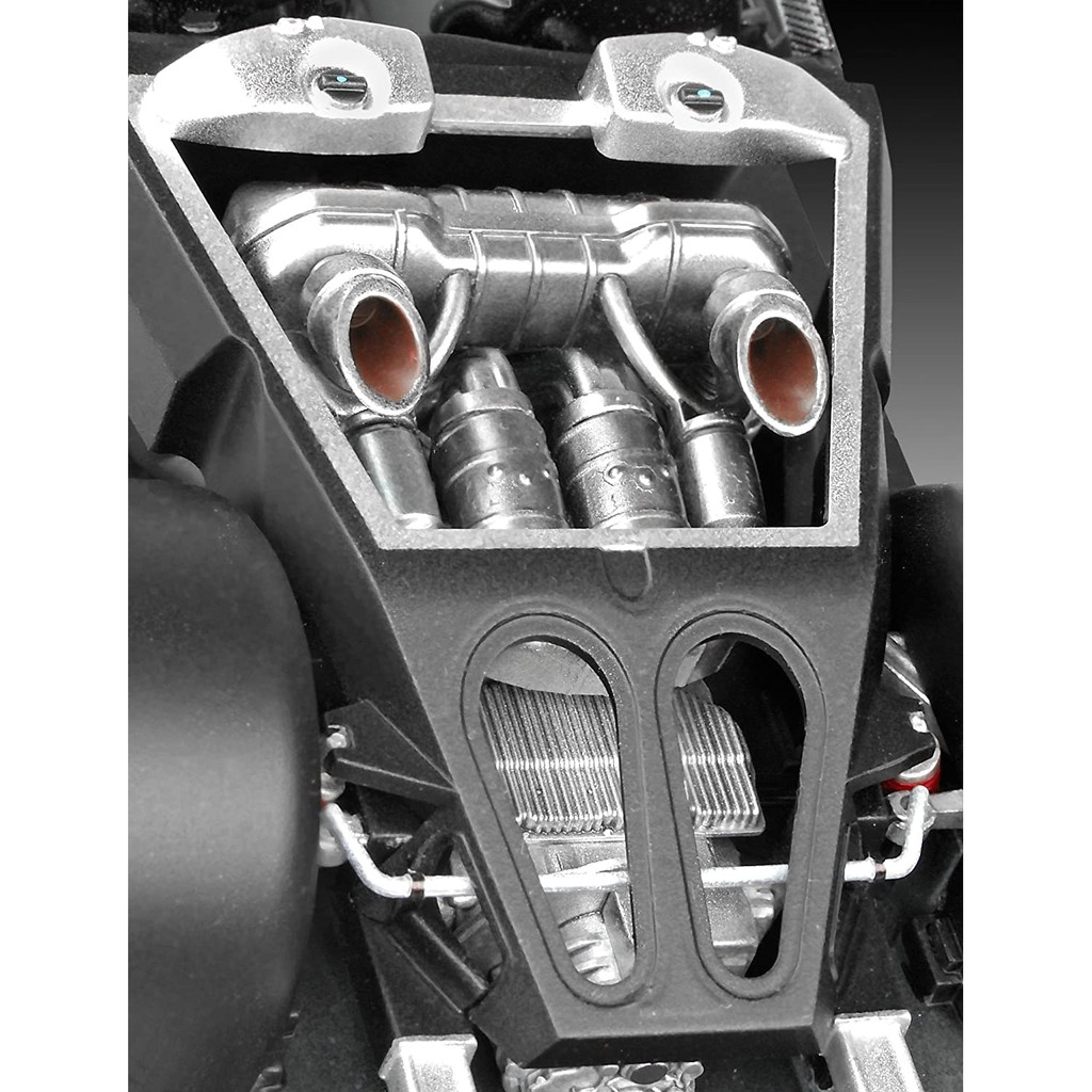 Mô hình lắp ráp ô tô Model Car Revell 1/24 Porsche 918 Spyder with Weissach package racing design