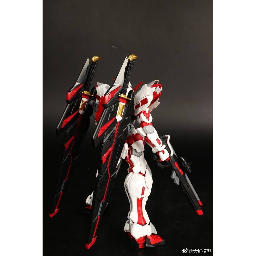 Mô hình lắp ráp MG 1/100 Astray Red Frame Mars Jacket gundam daban