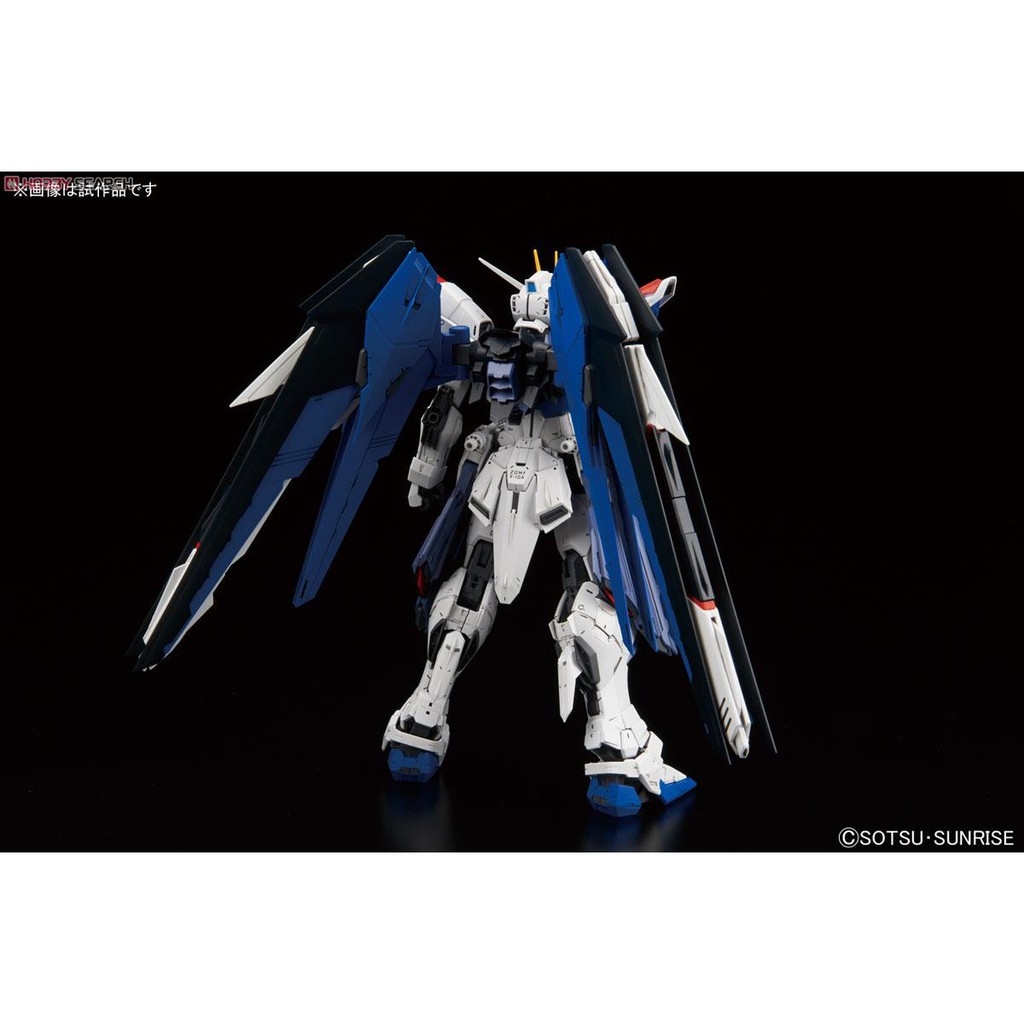Mô hình lắp ráp MG 1/100 Gundam Freedom ver 2.0 - BANDAI