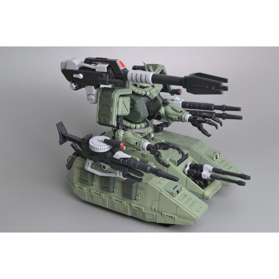 Mô hình lắp ráp MG 1/100 Zaku Tank MS 06V - MAGELLA ATTACK (có led)