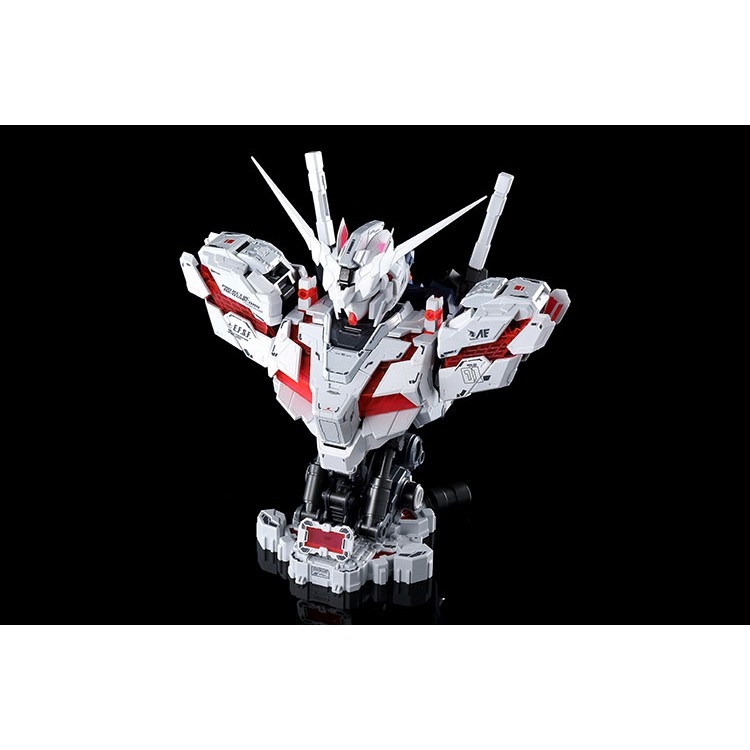 Mô hình lắp ghép 1/35 Head Burst Unicorn red / green frame