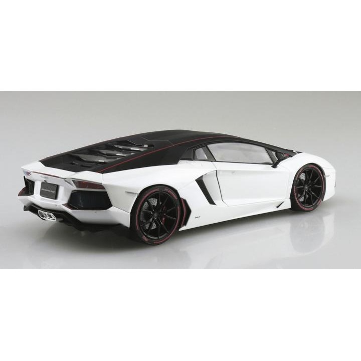 Mô hình lắp ráp ô tô Model Car Lamborghini Aventador Pirelli Edition 1/24 Aoshima