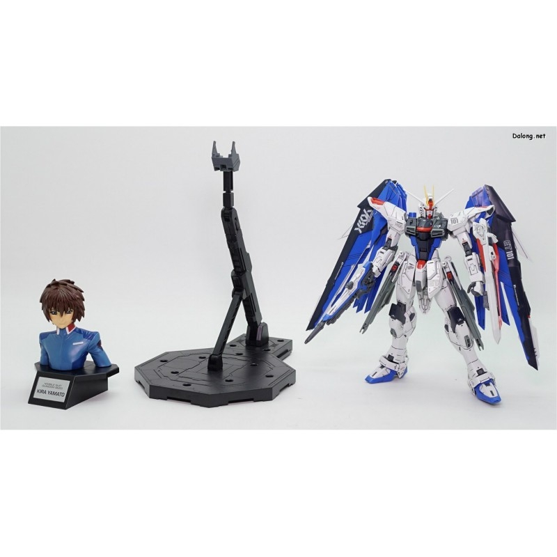 Mô hình Gunpla MG 1/100 Freedom Gundam 2.0 & figure-rise bust kira yamato