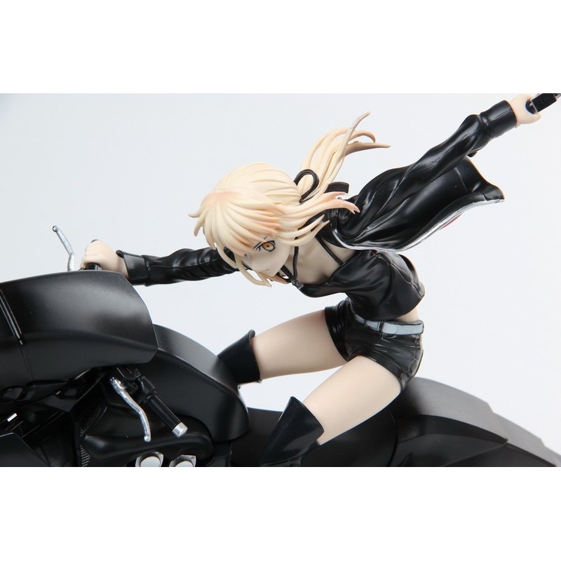 Mô hình nhựa Figure 1/8 Fate Grand Order Saber Alter Cuirassier Noir moto - FGO Xinhao model