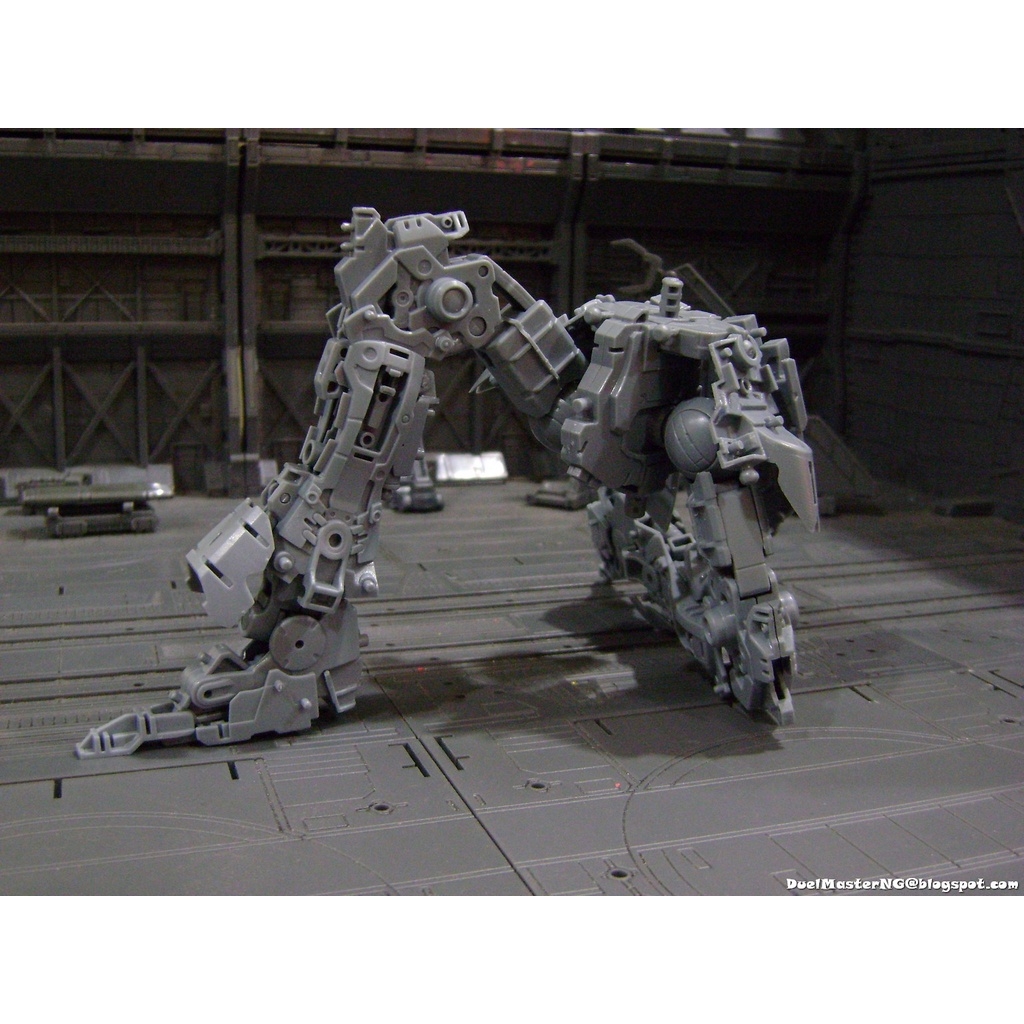 Mô hình lắp ráp MG 1/100 MSN-06S Sinanju 015 tthongli