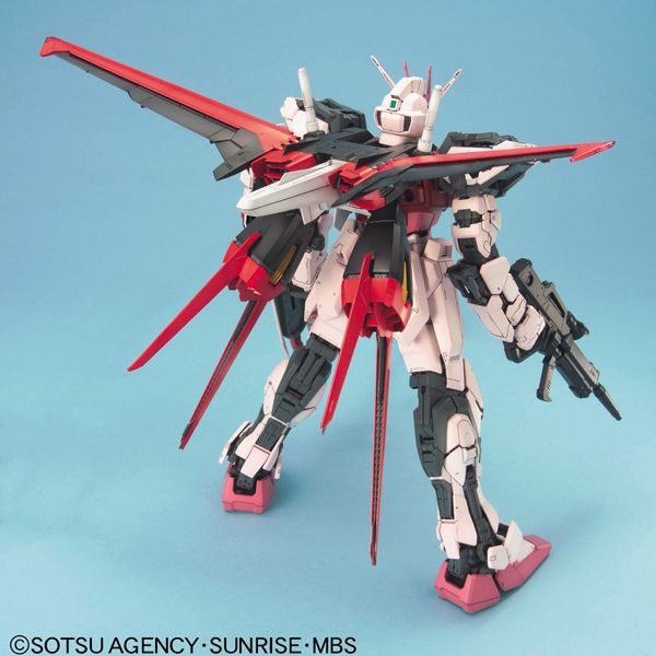 Mô hình lắp ráp PG 1/60 Strike Rouge + Sky Grasper Bandai