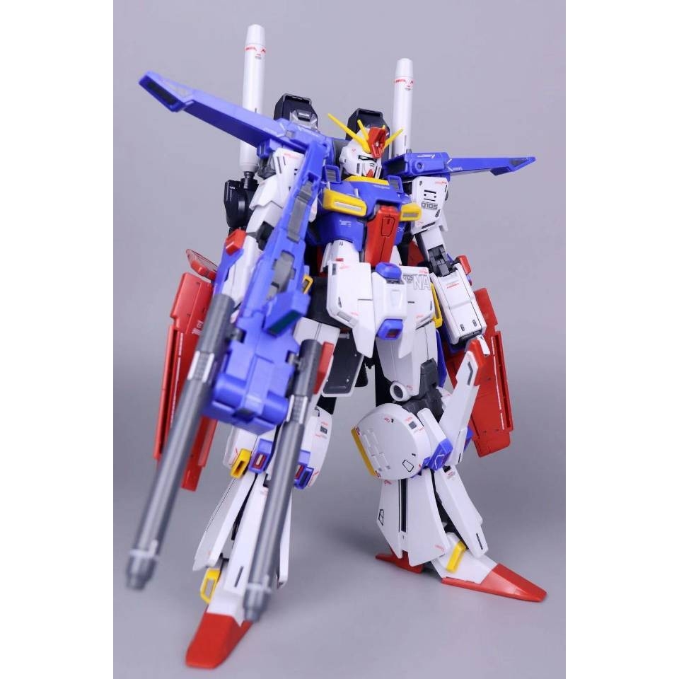 Mô hình lắp ráp MG 1/100 Gundam ZZ + Enhanced Expansion Parts AA 3301
