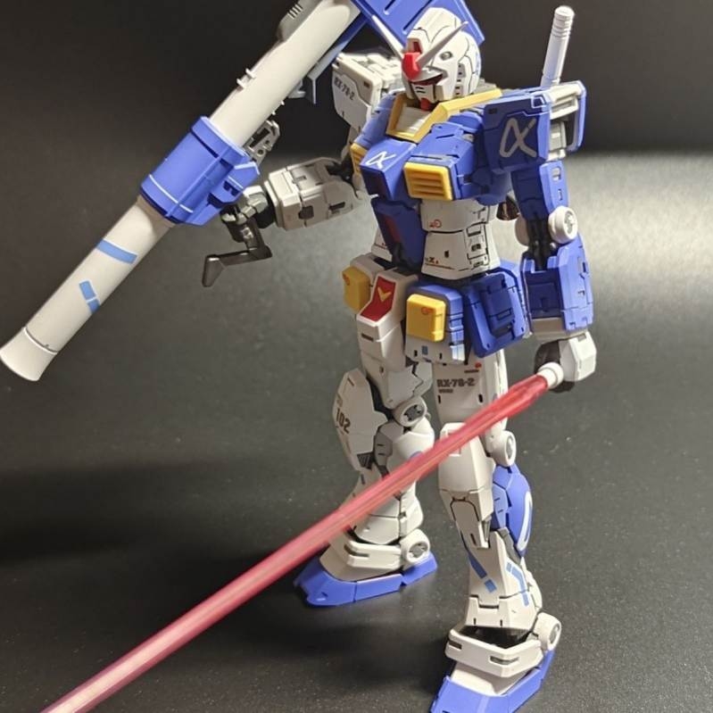 Mô hình lắp ráp RG 1/144 RX-78-2 2.0 RX78 Kowloon Fist Color Scheme White Base 5501