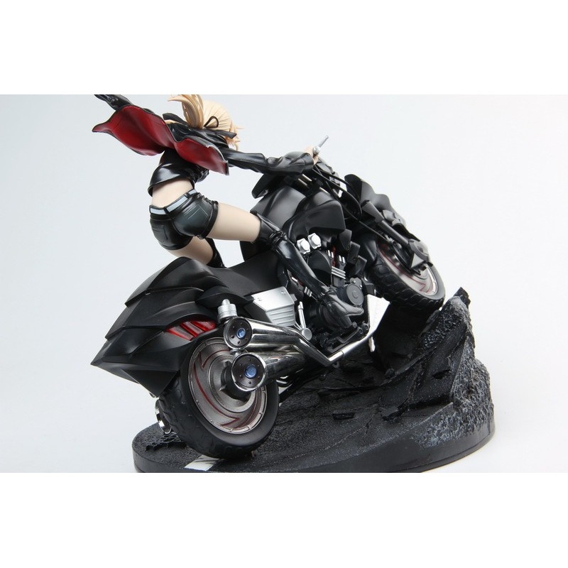 Mô hình nhựa Figure 1/8 Fate Grand Order Saber Alter Cuirassier Noir moto - FGO Xinhao model