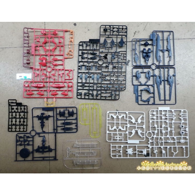 Mô hình lắp ráp HG 1/144 Core Real Type Color & MARSFOUR + support weapon gundam 008A