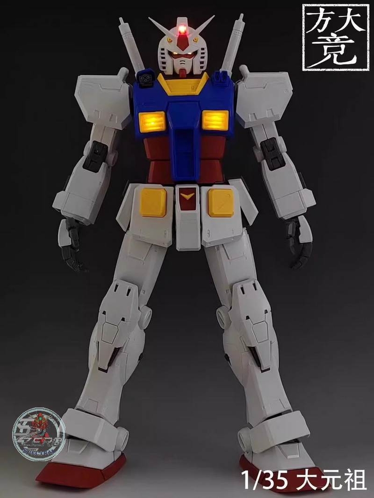 Mô hình lắp ráp Mega Size 1/35 RX-78-2 (52cm) Jumbo Fang Dajing 7802
