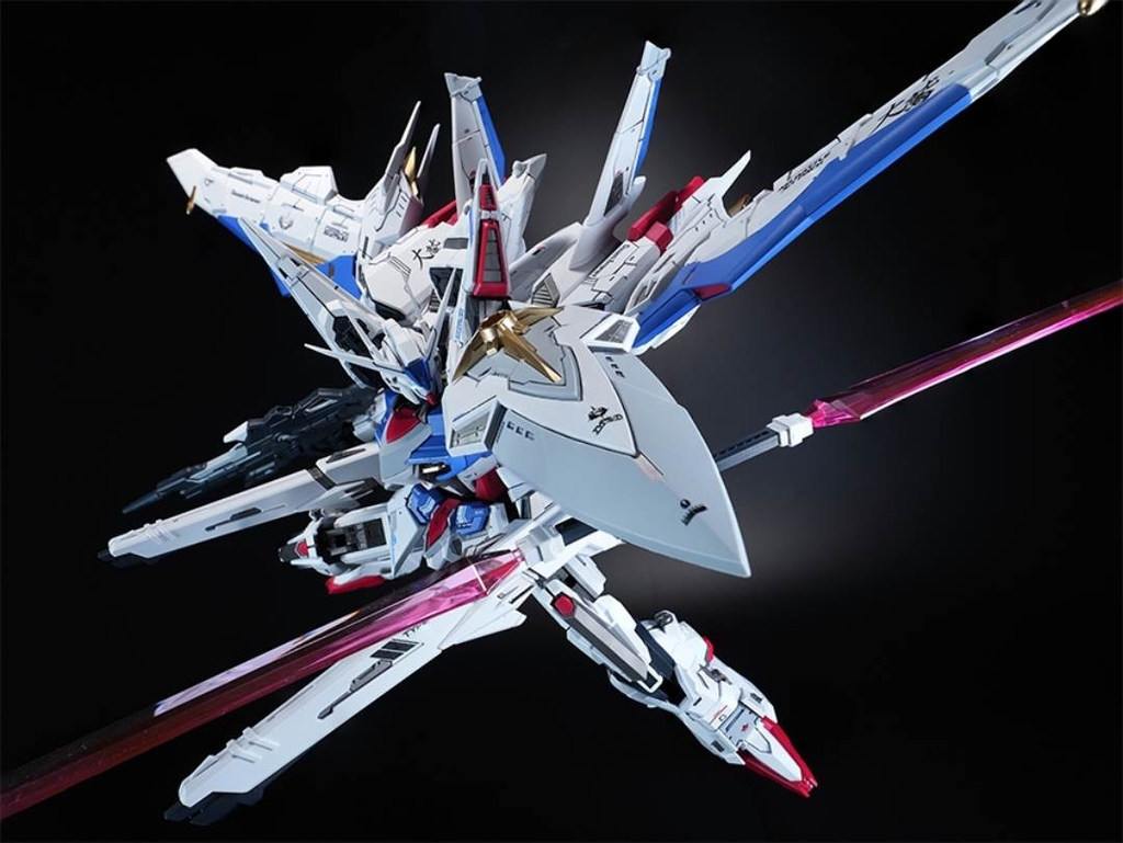 Mô hình lắp ráp Yatagarasu 1/100 Light of Orb Akatsuki Oowashi Shiranui
