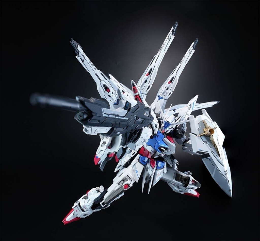 Mô hình lắp ráp Yatagarasu 1/100 Light of Orb Akatsuki Oowashi Shiranui