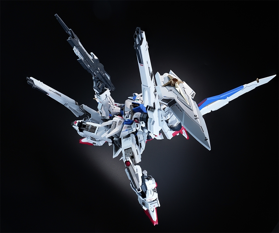 Mô hình lắp ráp Yatagarasu 1/100 Light of Orb Akatsuki Oowashi Shiranui