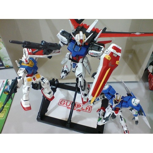 Giá đỡ chân đế Action Base 3 MG HG RG SD - BANDAI