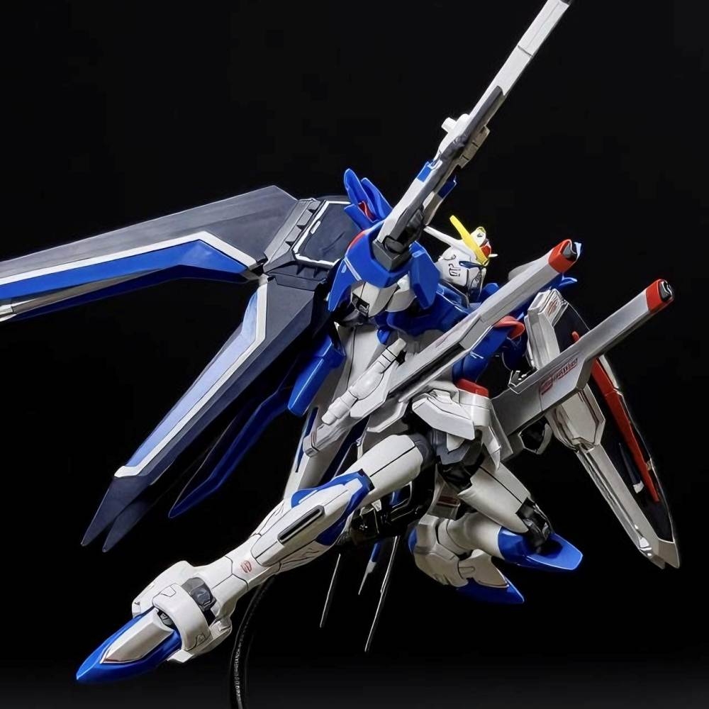 Mô hình lắp ráp HG 1/144 Rising Freedom gundam - Starcraft model