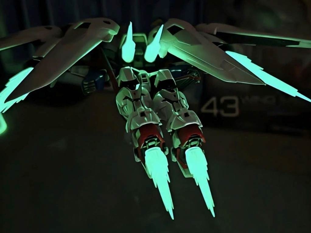 Mô hình lắp ráp RG 1/144 Wing Zero - 9902 Golden Horse (base+effect+decal)