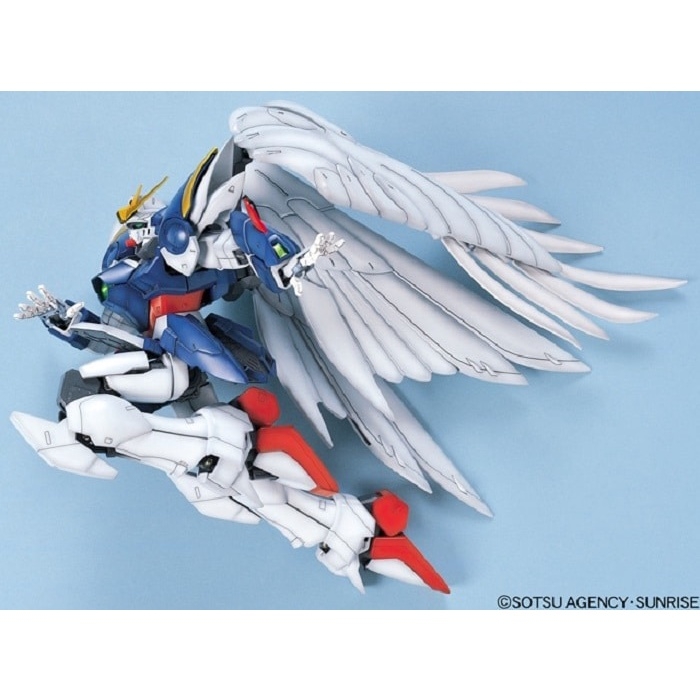 Mô hình lắp ráp PG 1/60 Wing Gundam Zero Custom bandai