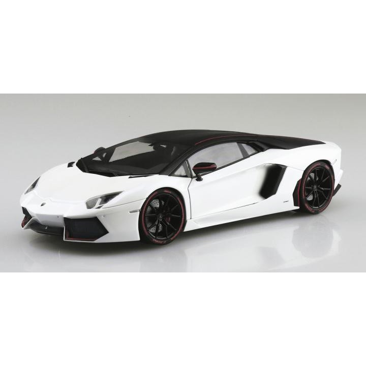 Mô hình lắp ráp ô tô Model Car Lamborghini Aventador Pirelli Edition 1/24 Aoshima