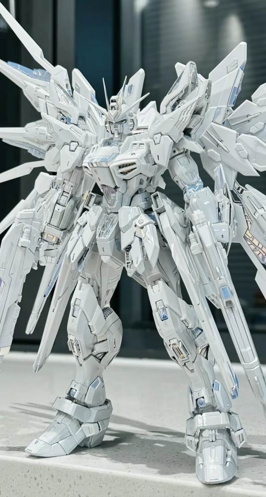 Mô hình lắp ráp MGEX 1/100 Strike Freedom Gundam Twilight Coating - 7701 Changlong