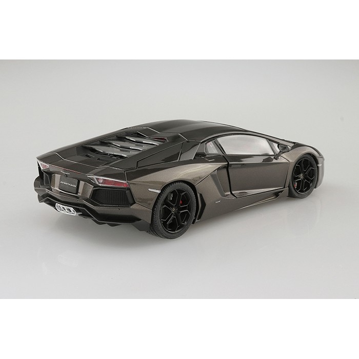 Mô hình lắp ráp ô tô Model Car Lamborghini Aventador LP700-4 1/24 Aoshima