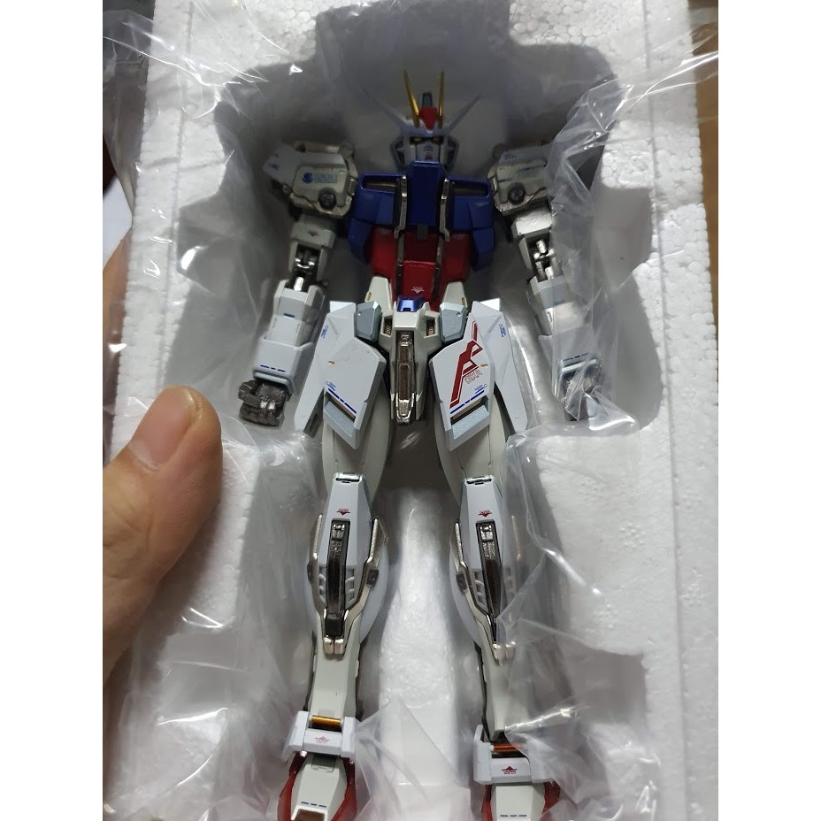 Mô hình Metal Build Frame MB 1/100 Aile Strike Metal Kingdom
