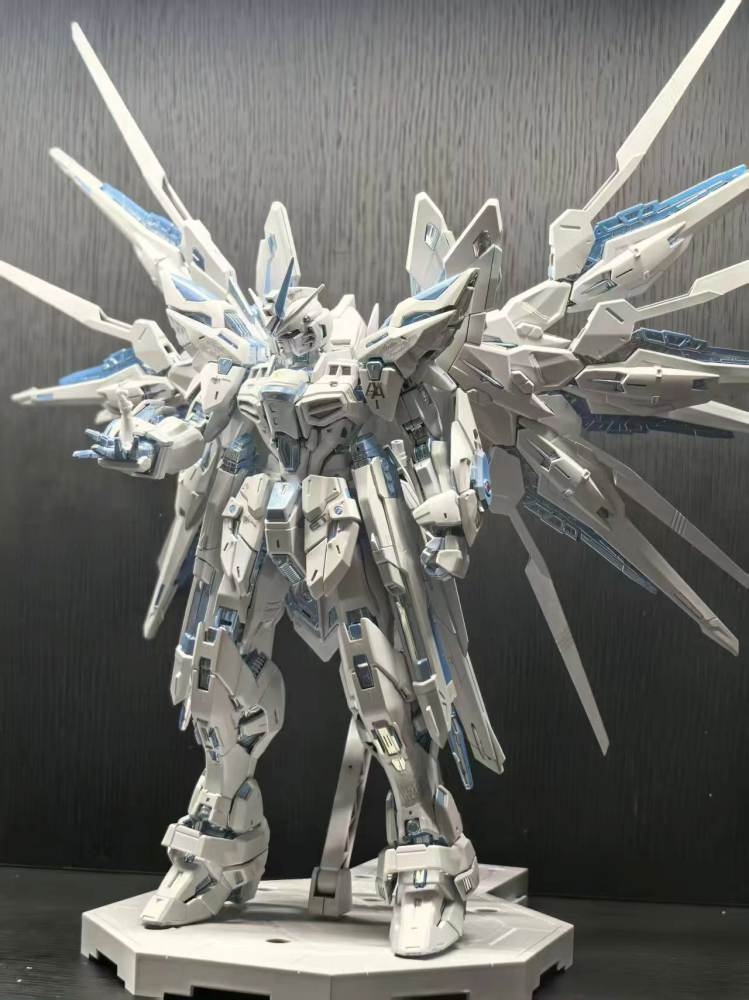 Mô hình lắp ráp MGEX 1/100 Strike Freedom Gundam Twilight Coating - 7701 Changlong