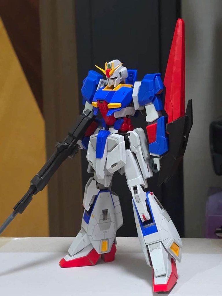 Mô hình lắp ráp HG 1/144 MSZ-006 Zeta - JMS Model