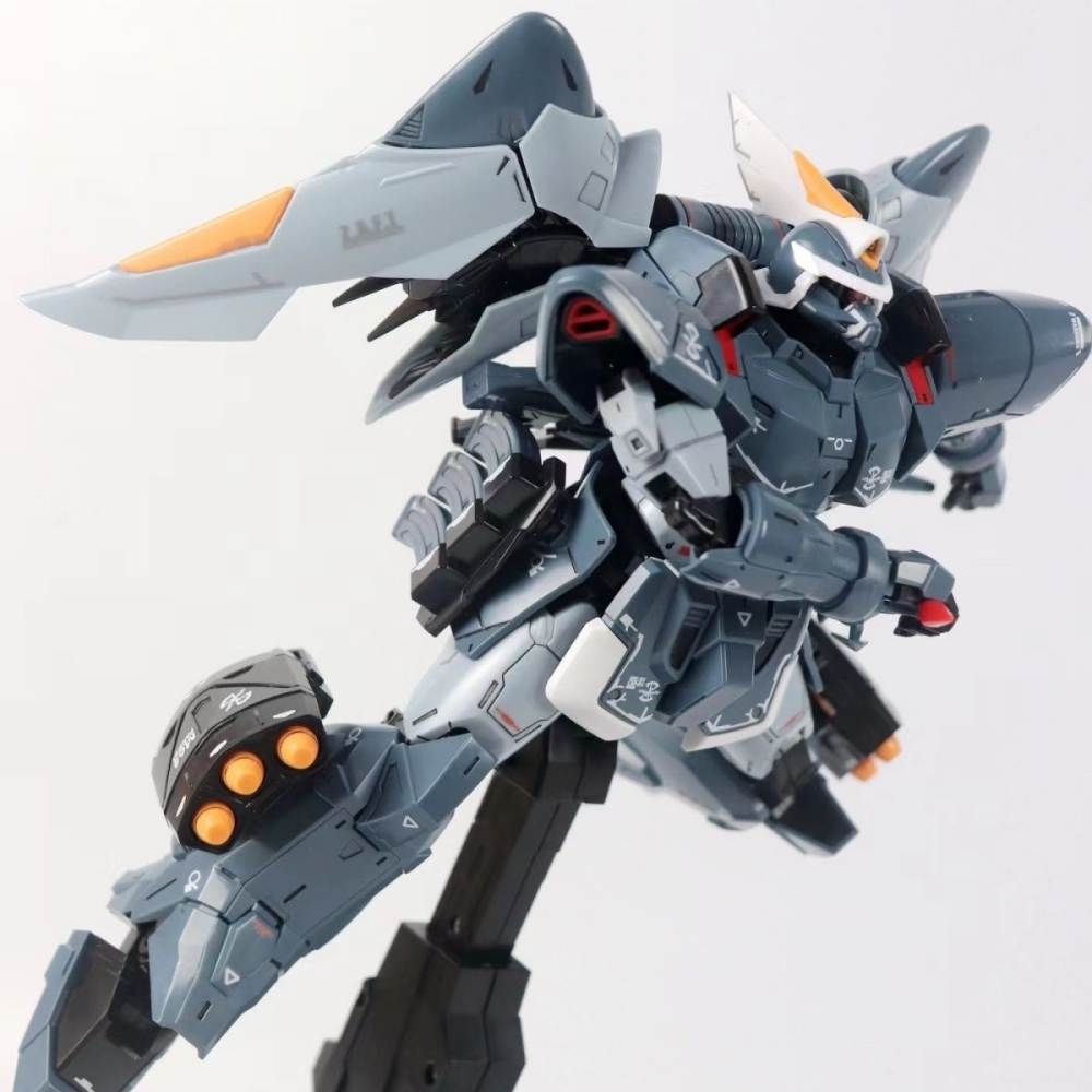 Mô hình lắp ráp MG 1/100 Mobile Ginn Gladiator Miguel Ayman Custom - Phantom Model