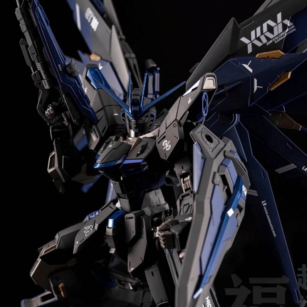 Mô hình lắp ráp MG 1/100 Phoenix Black Freedom gundam 2.0 6650 - Daban
