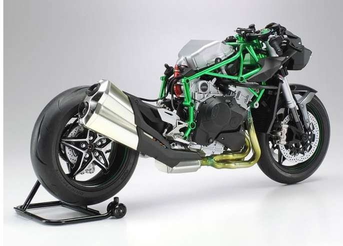 Mô hình lắp ráp Moto Tamiya 1/12 Kawasaki Ninja H2R Motorcycle Series No. 131