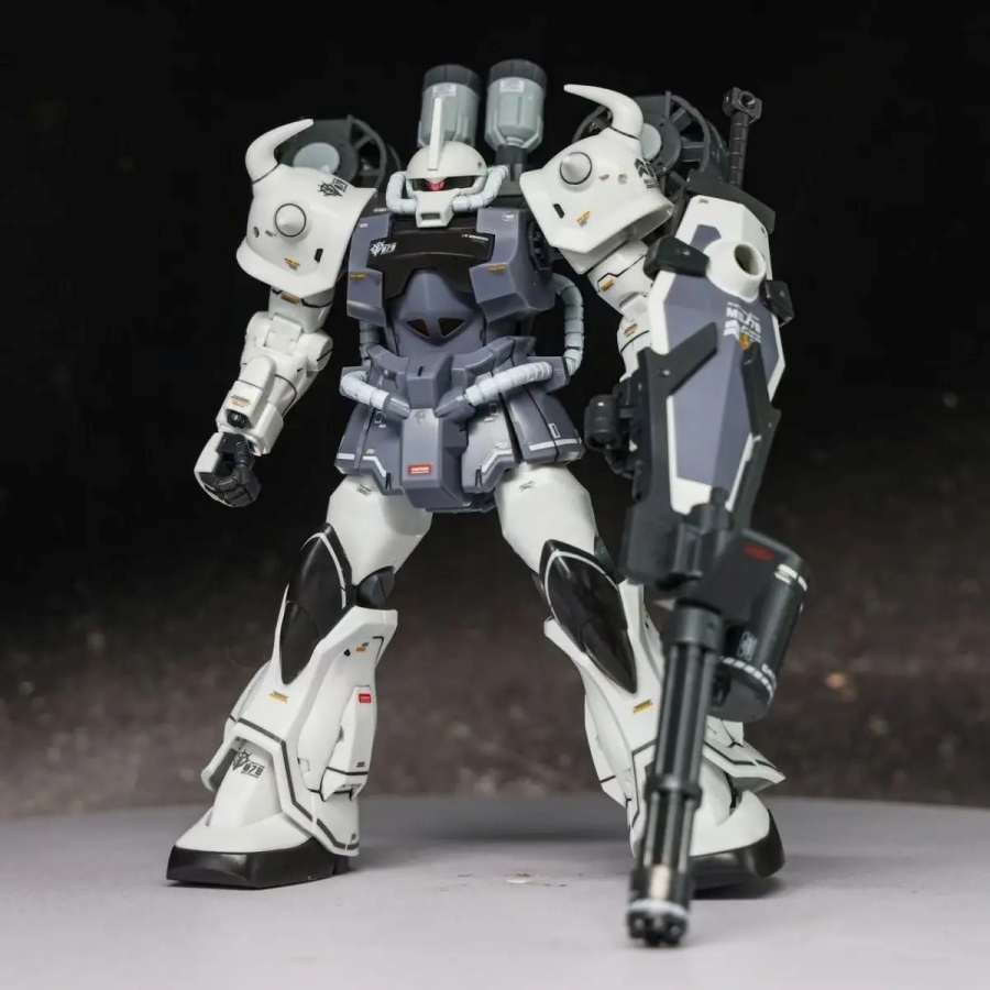 Mô hình lắp ráp HG 1/144 Gouf Custom Midnight Tiger Dark Night Color Heavy Cannon - B3 Star model