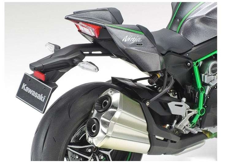 Mô hình lắp ráp Moto Tamiya 1/12 Kawasaki Ninja H2R Motorcycle Series No. 131