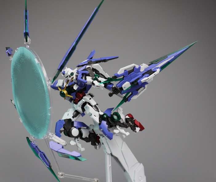Mô hình lắp ráp MG 1/100 00Q Qan T Full saber ver MB QanT 8822 gundam Daban (kèm base)