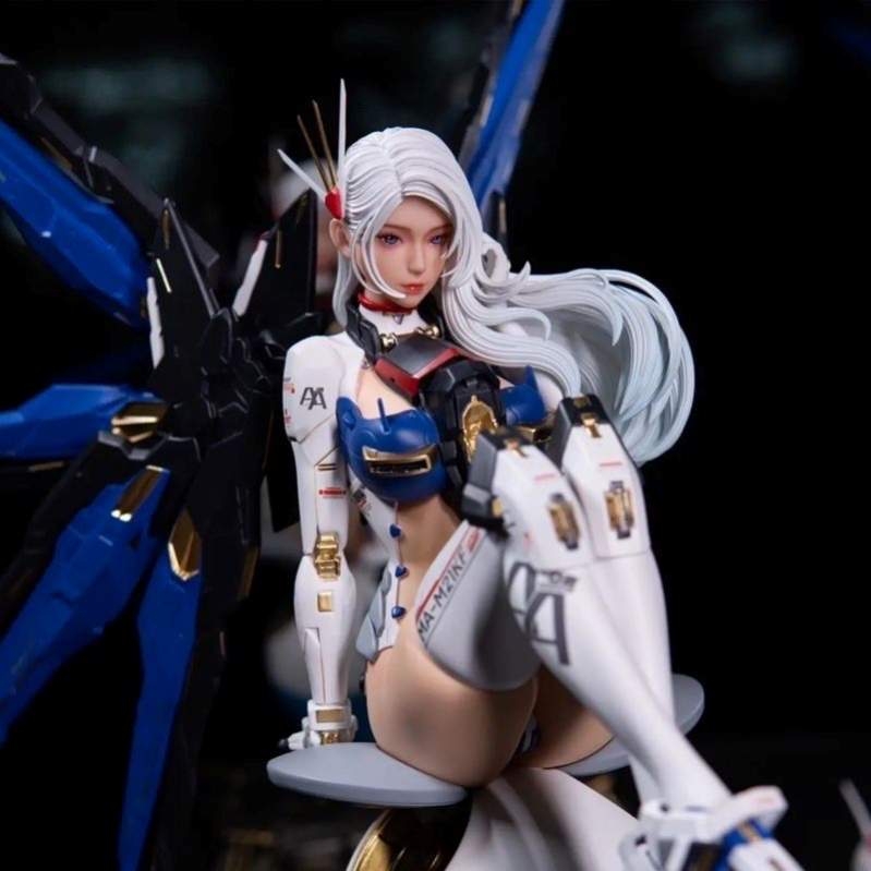 Mô hình Figure Gundam Girl Strike Freedom (38cm) machine girl