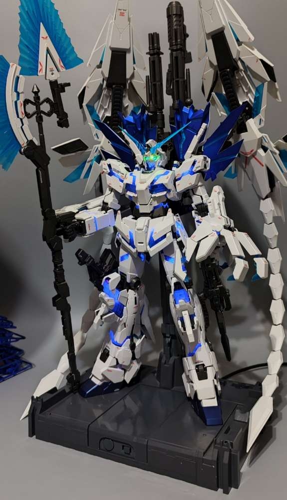 Mô hình lắp ráp PG 1/60 RX-0 Unicorn Gundam Perfectibility (+led Kosmos)